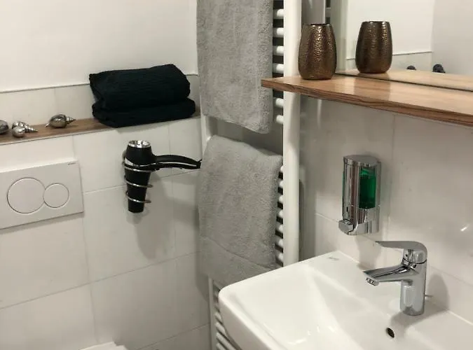 Sinsheim Unterkunft Apartman *